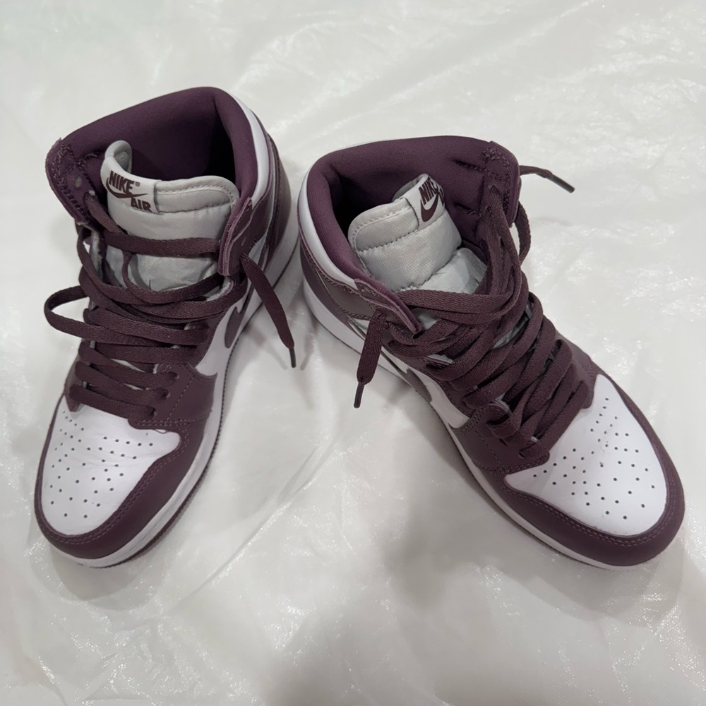 Nike High-Top Sneakers in Purple and White